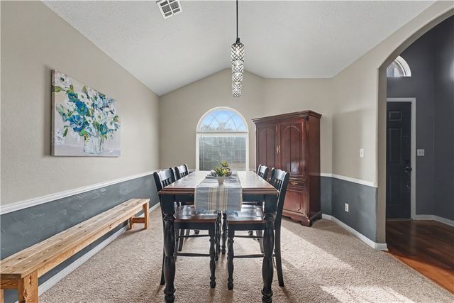 910 Raintree Court, Siloam Springs, AR 72761