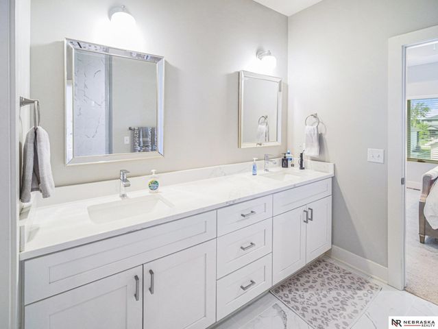 1113 Annabel Avenue, Hickman, NE 68372