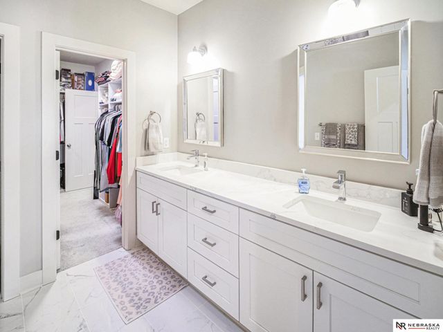 1113 Annabel Avenue, Hickman, NE 68372