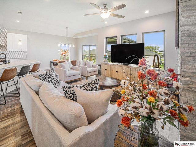 1113 Annabel Avenue, Hickman, NE 68372