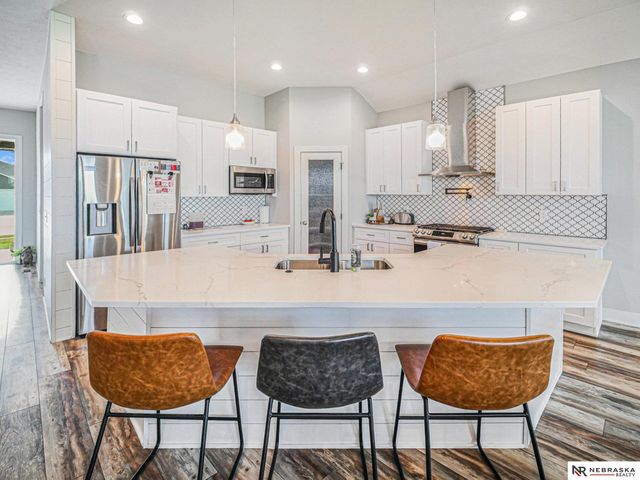 1113 Annabel Avenue, Hickman, NE 68372