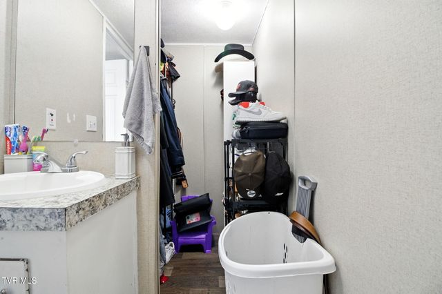 365 Roaming Drive, Chuckey, TN 37641