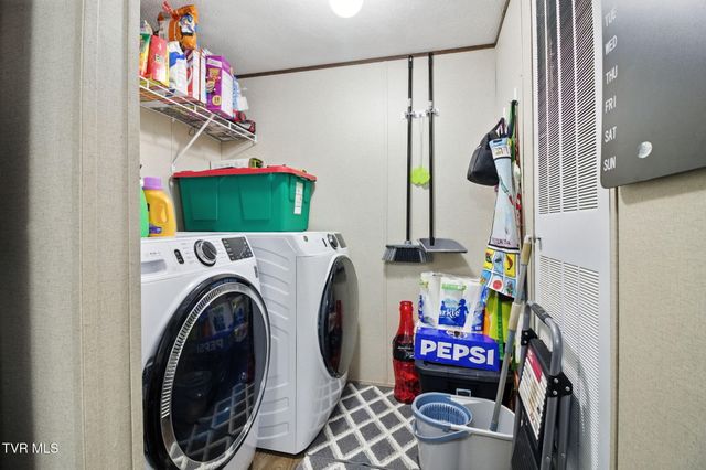 365 Roaming Drive, Chuckey, TN 37641