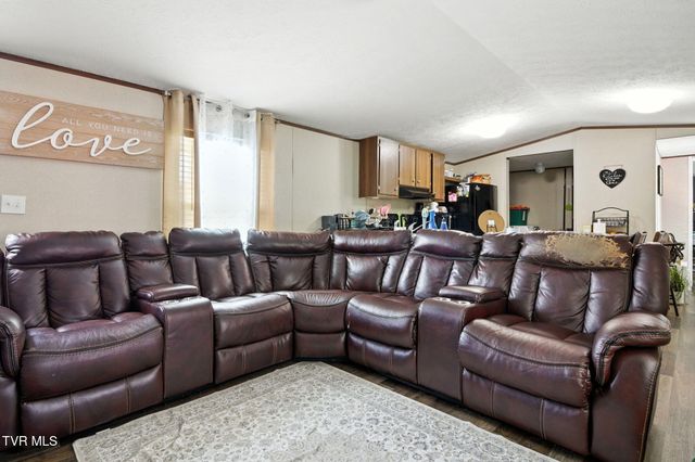 365 Roaming Drive, Chuckey, TN 37641