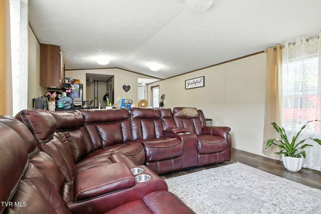 365 Roaming Drive, Chuckey, TN 37641