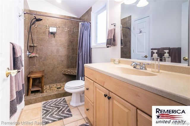 9852 Southlawn Circle, Jerome, MI 49249