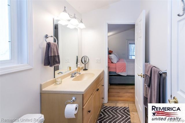 9852 Southlawn Circle, Jerome, MI 49249