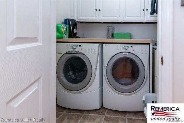 9852 Southlawn Circle, Jerome, MI 49249