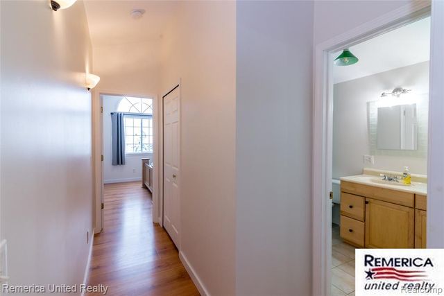 9852 Southlawn Circle, Jerome, MI 49249