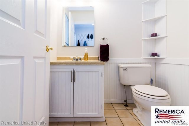 9852 Southlawn Circle, Jerome, MI 49249