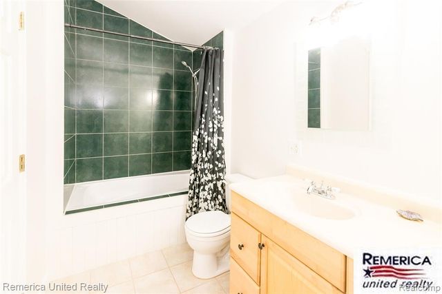 9852 Southlawn Circle, Jerome, MI 49249