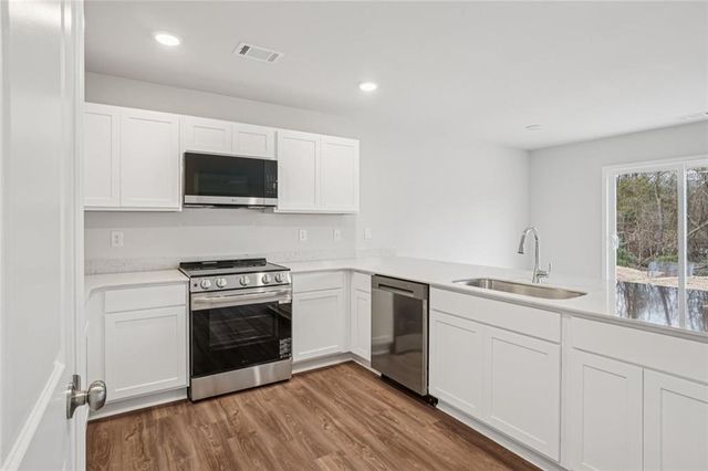 212 TJ's Trail, Hogansville, GA 30230