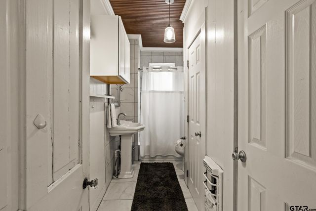 304 Holbrook, Mt Vernon, TX 75457