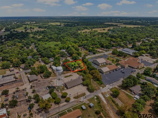 304 Holbrook, Mt Vernon, TX 75457