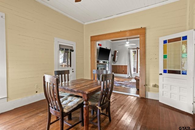 304 Holbrook, Mt Vernon, TX 75457