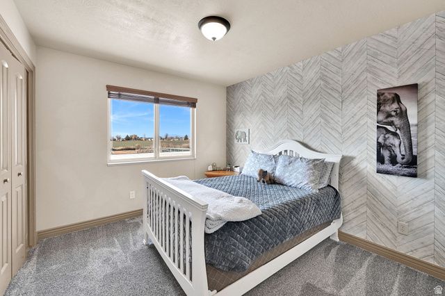 5585 S 6950 W, Hooper, UT 84315