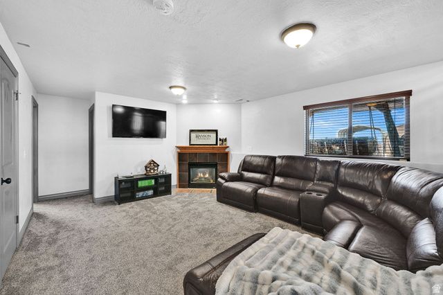 5585 S 6950 W, Hooper, UT 84315