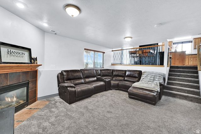 5585 S 6950 W, Hooper, UT 84315