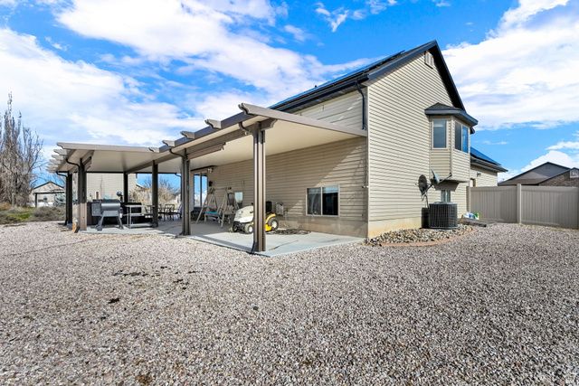5585 S 6950 W, Hooper, UT 84315