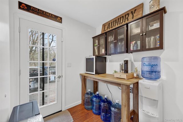 8 Ridge Road, Wallkill, NY 12589