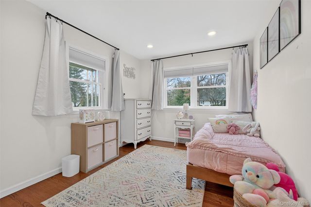 8 Ridge Road, Wallkill, NY 12589