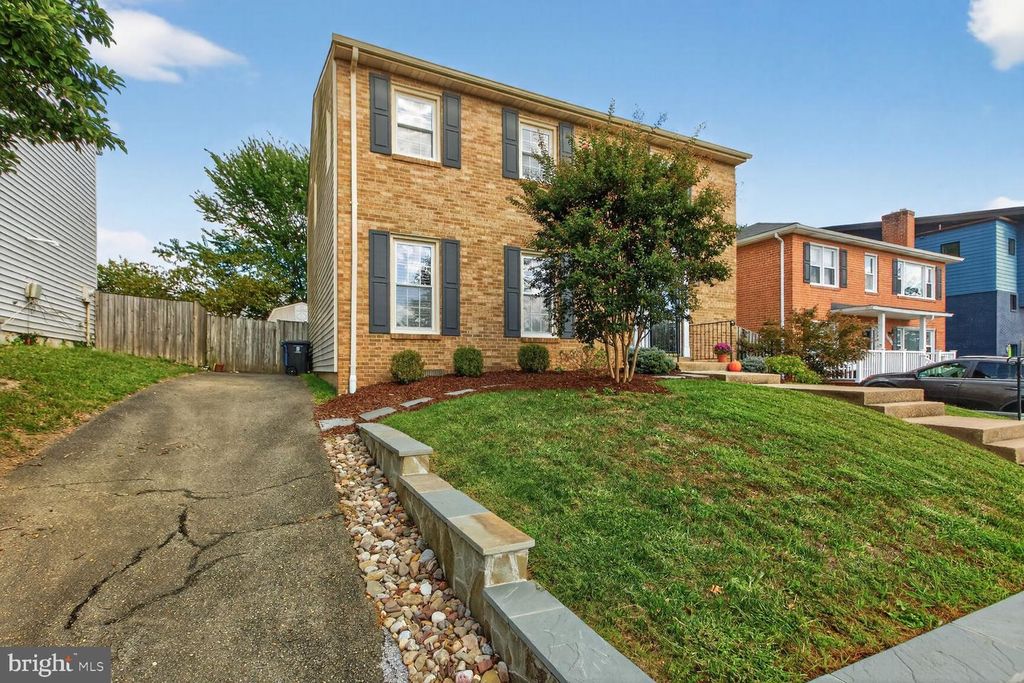 2607 WASHINGTON BLVD, Arlington, VA 22201