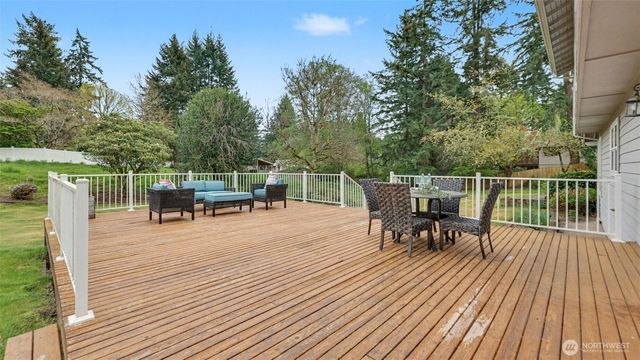 19832 156th Avenue NE, Woodinville, WA 98072
