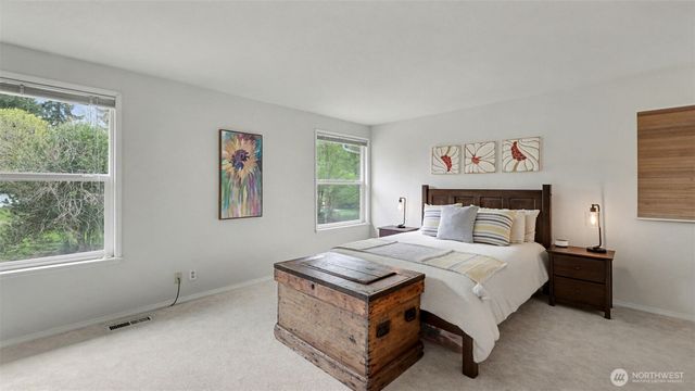 19832 156th Avenue NE, Woodinville, WA 98072