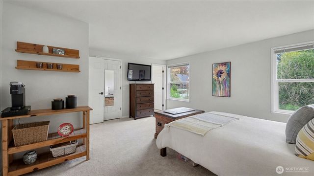 19832 156th Avenue NE, Woodinville, WA 98072
