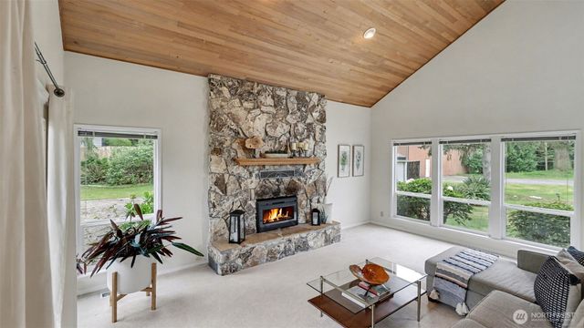 19832 156th Avenue NE, Woodinville, WA 98072