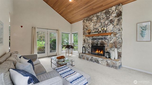 19832 156th Avenue NE, Woodinville, WA 98072