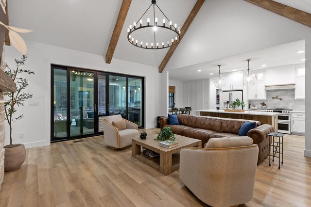 4190 Crockett Pointe, Jasper, TN 37347