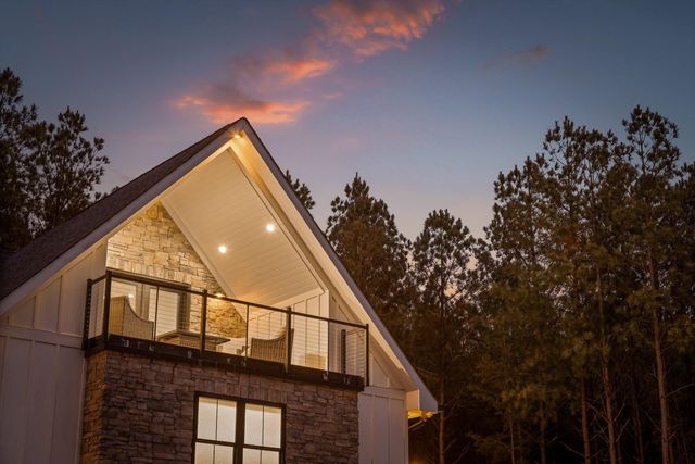 4190 Crockett Pointe, Jasper, TN 37347