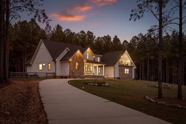 4190 Crockett Pointe, Jasper, TN 37347