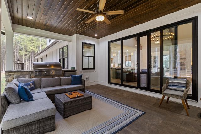 4190 Crockett Pointe, Jasper, TN 37347