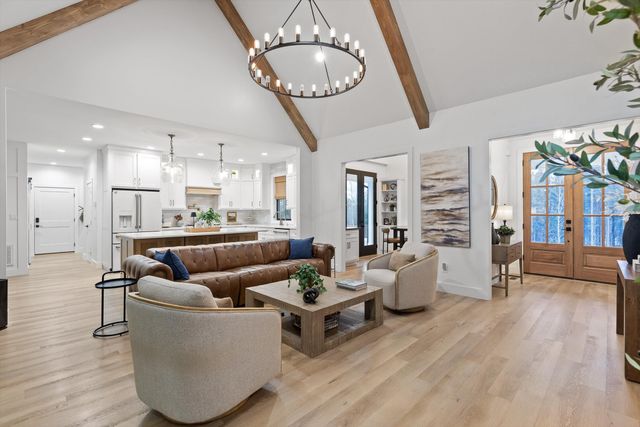 4190 Crockett Pointe, Jasper, TN 37347