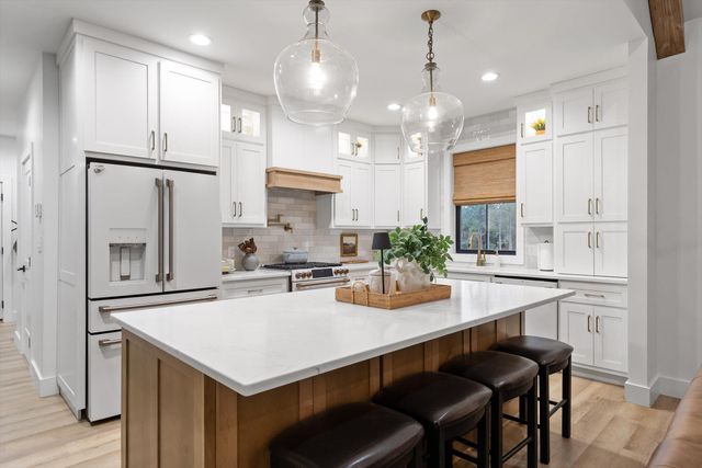 4190 Crockett Pointe, Jasper, TN 37347