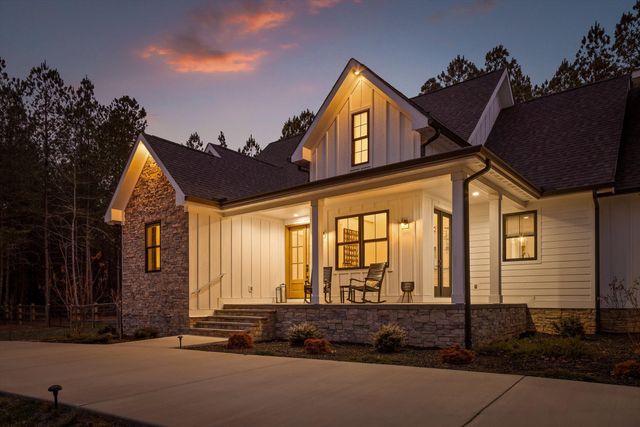 4190 Crockett Pointe, Jasper, TN 37347