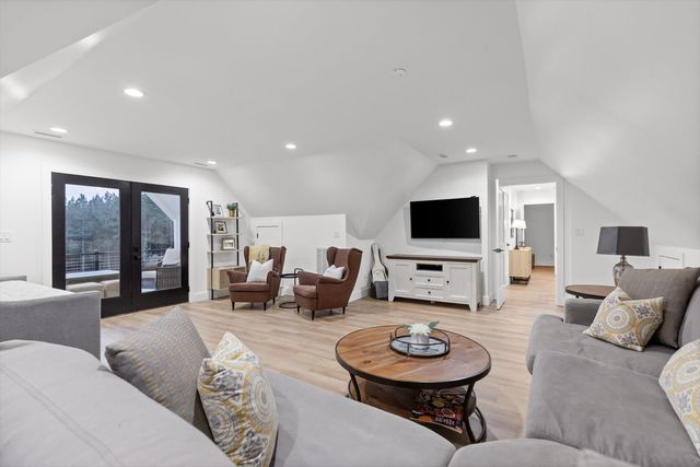 4190 Crockett Pointe, Jasper, TN 37347