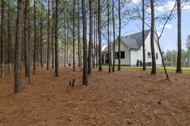 4190 Crockett Pointe, Jasper, TN 37347