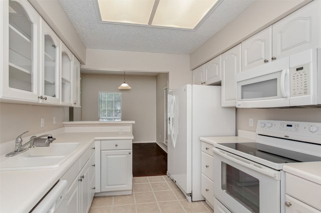 8600 Coppertowne Lane 1601, Dallas, TX 75243