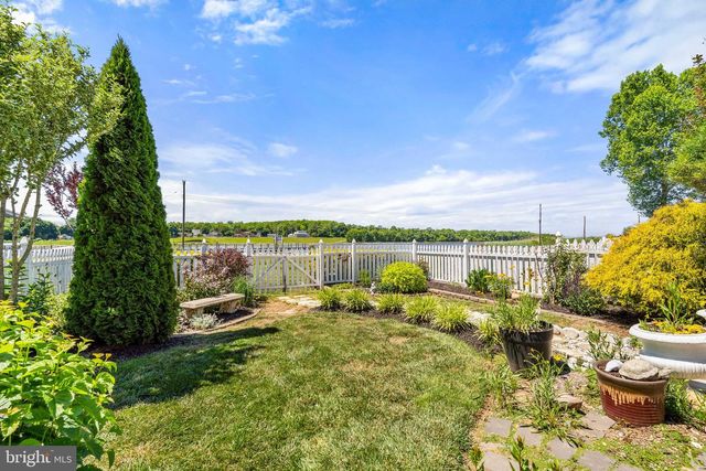 12 BOAT YARD RD, Chesapeake City, MD 21915