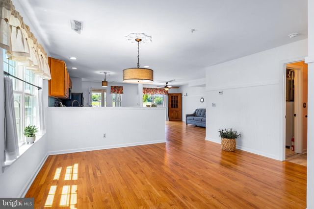 12 BOAT YARD RD, Chesapeake City, MD 21915
