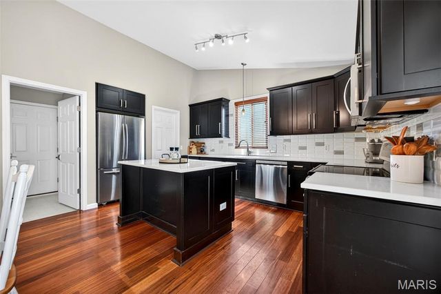 1603 Broadsword Lane, Lake St Louis, MO 63367