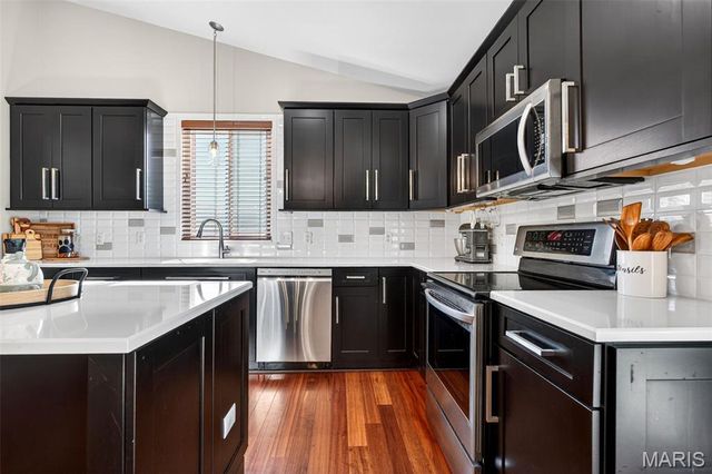 1603 Broadsword Lane, Lake St Louis, MO 63367