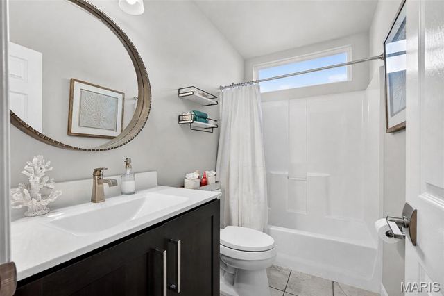 1603 Broadsword Lane, Lake St Louis, MO 63367