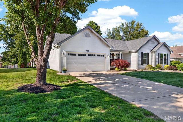1603 Broadsword Lane, Lake St Louis, MO 63367