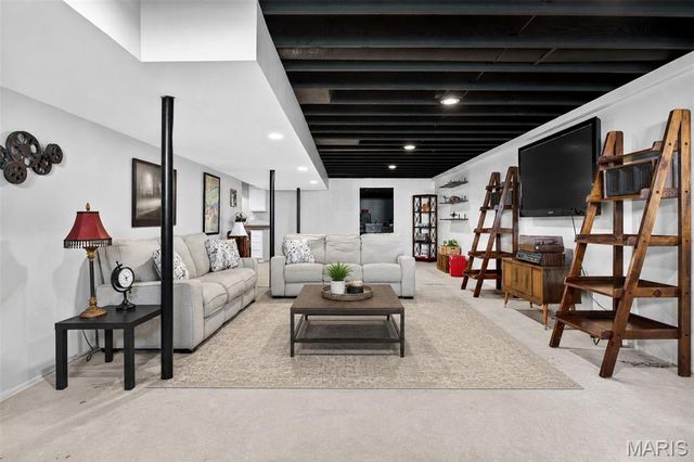 1603 Broadsword Lane, Lake St Louis, MO 63367