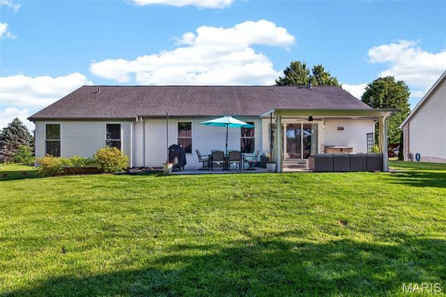 1603 Broadsword Lane, Lake St Louis, MO 63367