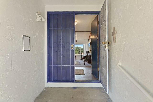 13643 Pinto Ln, Lodi, CA 95240
